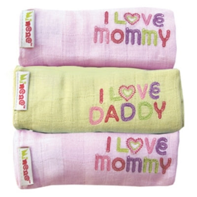 100% Cotton Muslin Squares I Love Mommy/Daddy 3pk
